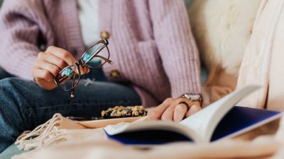 4 Pelajaran Hidup dari Novel 90 Hari Mencari Suami, Khususnya untuk Para Jomblo!