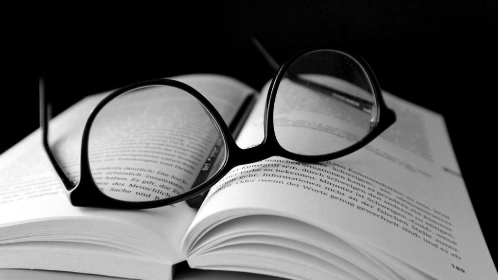Tips Menyunting Naskah Buku Populer dengan Mudah