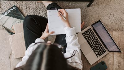 9 Tips Menjadi Penulis Terpilih dalam Lomba Menulis Cerpen, Wajib Coba!